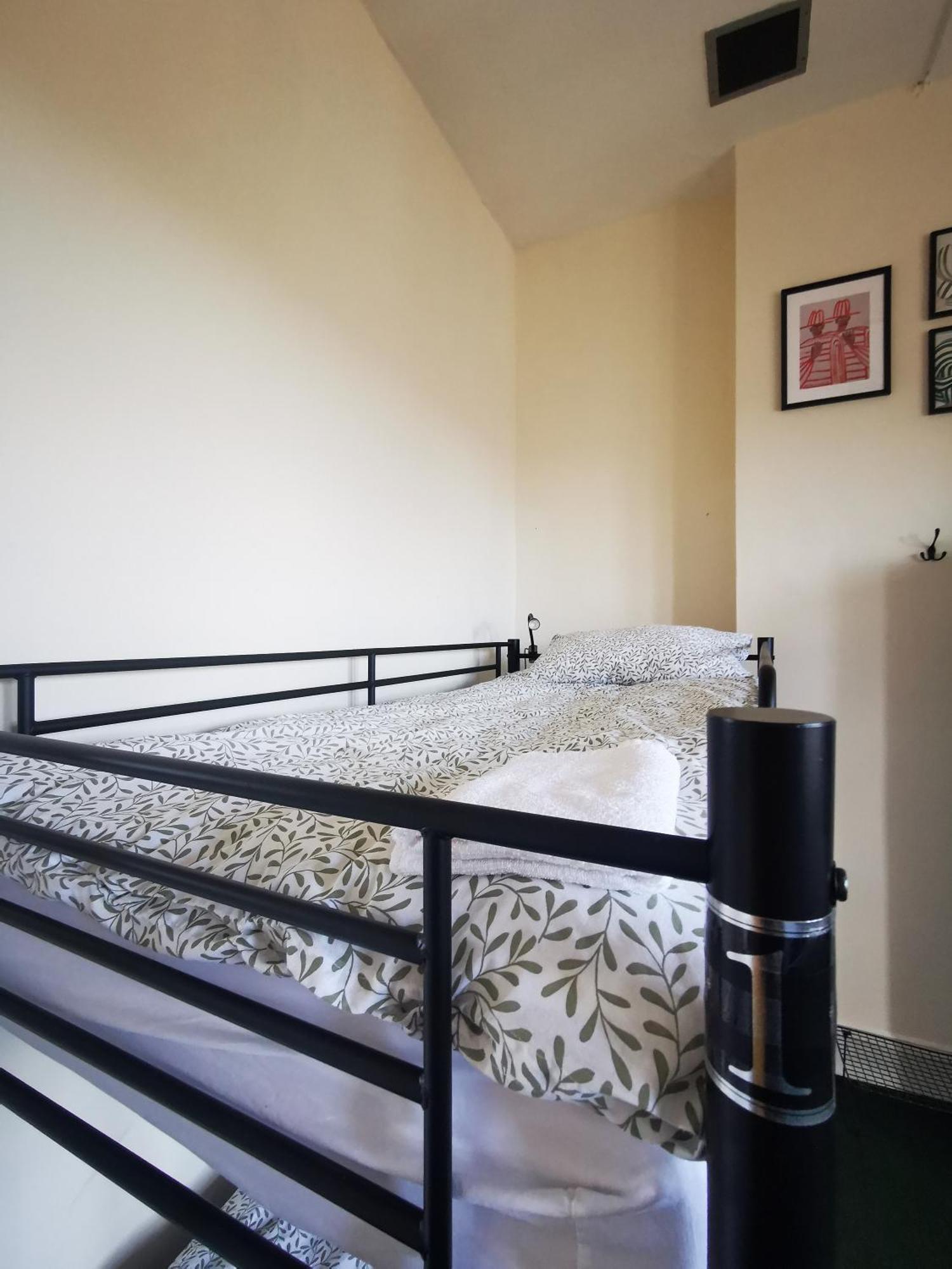Botanic Avenue Hostel Less Than A Mile From The City Centre Belfast Dış mekan fotoğraf
